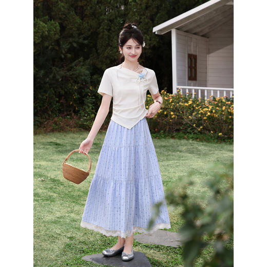 鹿向南「浅蓝织梦」蓝色小碎花蕾丝拼接半身裙女夏温柔感A字长裙 商品图3