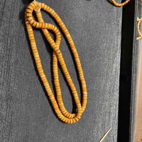 150元/条橄榄核短竹节车轮珠