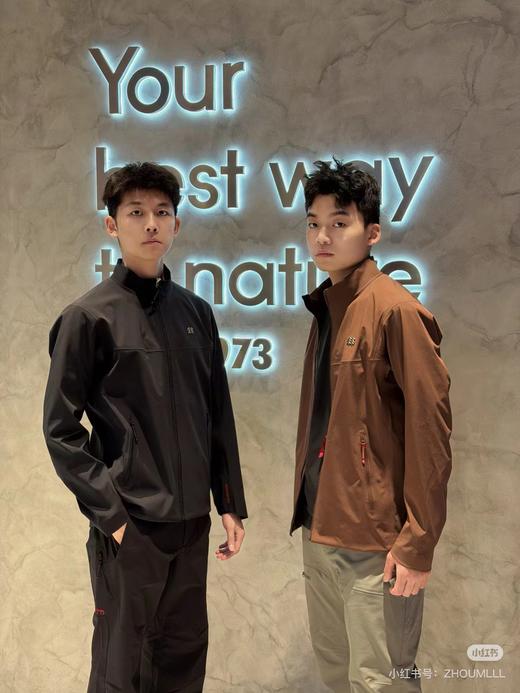 F031411马年限定款软壳衣情侣款防水防风透湿全压胶硬壳冲锋衣男外套 商品图12