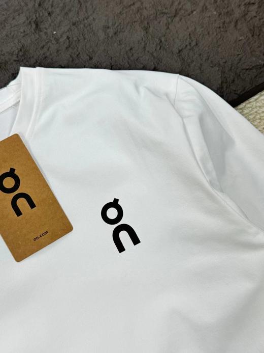 F031472男款Core系列轻量化速干吸湿透气长袖跑步T恤 商品图9