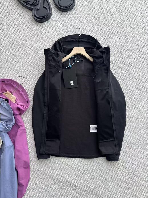 点此购买 始祖鸟GAMMA HOODY春秋季女款软壳衣 LL 342281 商品图13