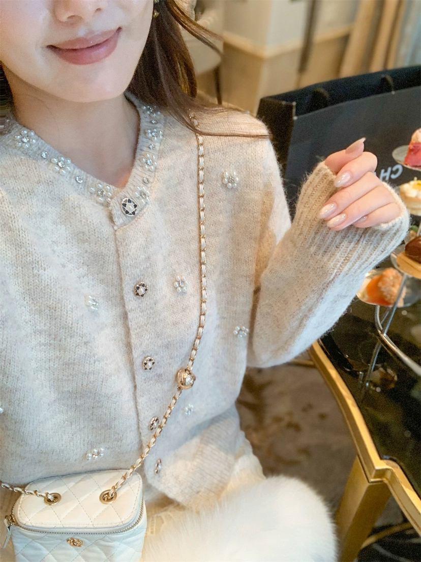 小香重工钉珠开衫