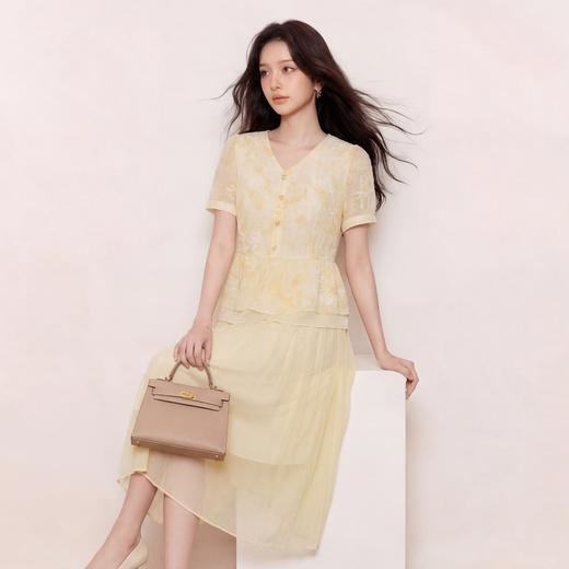 奢姿大码女装2026夏季减龄刺绣印花衬衫胖妹妹温柔风V领时尚上衣9962294615 商品图0