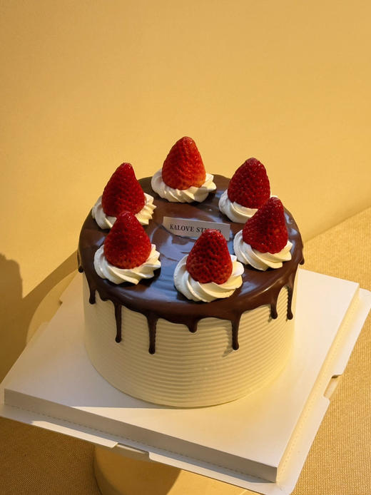 丹东草莓香草布蕾蛋糕 商品图1