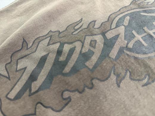 F031447咖灰色休闲舒适复古艺术感卡通怪兽水洗短袖 商品图7