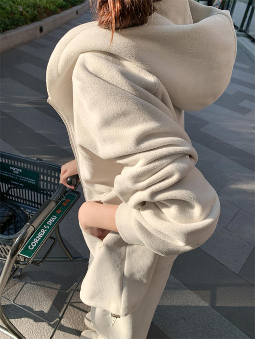 <曾小咸推荐> 2.19 现货秒杀 ！微信超特价！摇粒绒连帽卫衣 日常219.99 立减120 秒杀99.99！！摇粒绒休闲裤 日常199.99 立减120 秒杀79.99！！ 商品图5