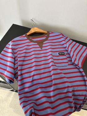 点此购买 缪缪春夏季女士咖色领蓝红条纹口袋短袖T恤 ye 342344