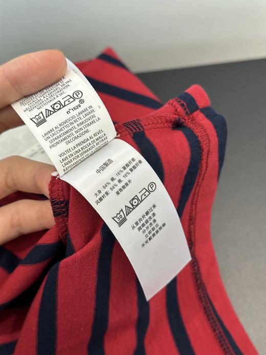 点此购买 缪缪春夏季女士藏青拼红口袋条纹长袖T恤 ye 342348 商品图9