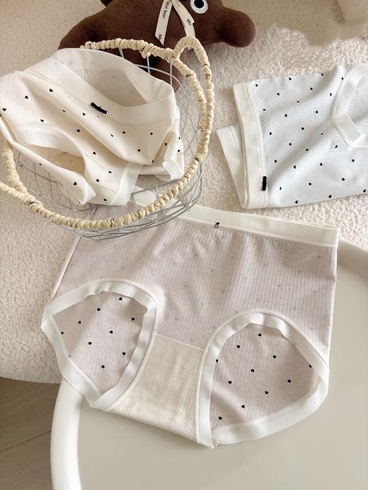 女士无缝内裤裸氨棉可爱点点少女三角内裤舒适贴肤透气内裤8849 商品图4