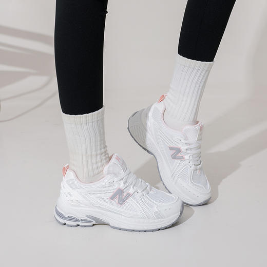 【NEW BOLUNE新百伦--情侣款液态云感空气鞋】高弹缓震零压力 轻盈舒适暴走不累脚 耐磨耐洗耐穿防滑 显高显瘦不挑脚型 时尚超百搭 千元品质/防伪码吊牌/男女同款 商品图9