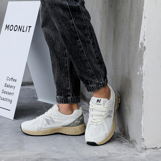 【NEW BOLUNE新百伦--情侣款液态云感空气鞋】高弹缓震零压力 轻盈舒适暴走不累脚 耐磨耐洗耐穿防滑 显高显瘦不挑脚型 时尚超百搭 千元品质/防伪码吊牌/男女同款 商品图14