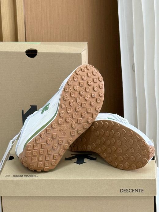 点此购买 迪桑特Cron Racer舒适減震耐磨防滑男女款低帮运动板鞋 dx 342248 商品图9