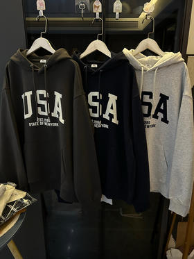 去韩国的订单，sp* 纯元，官网最新款！休闲 美式 usa 徽标字母 植绒 图案 男女同款 学院风 宽松 连帽 卫衣～