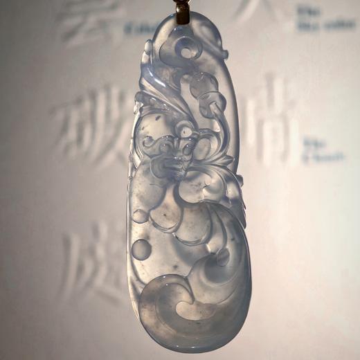寒烟清欢·木纳祥瑞佩
 18k 金镶嵌翡翠挂件 商品图6