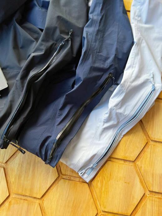 F031454户外登山防水透湿轻量防风防水冲锋衣外套 商品图6