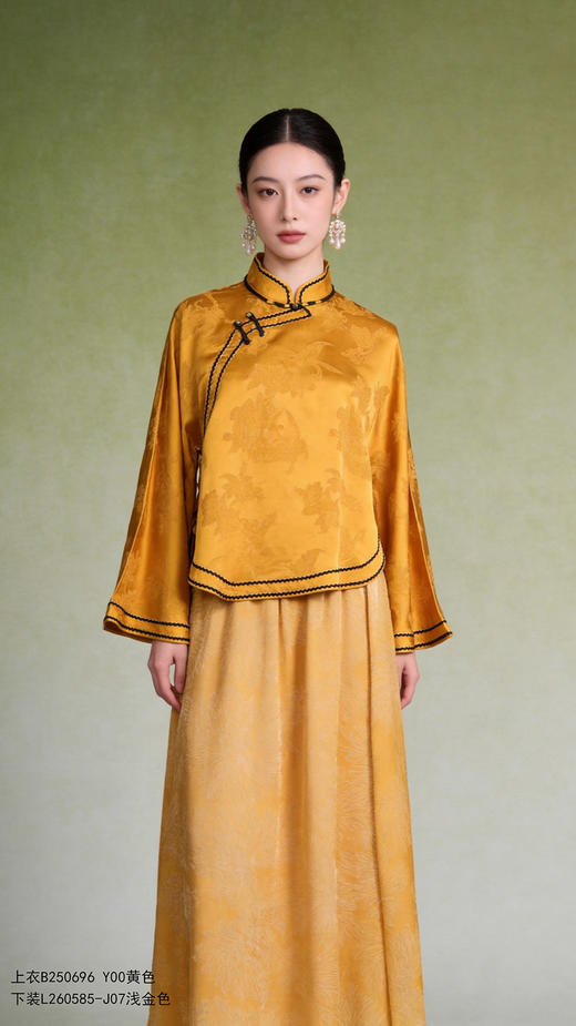 B250696上衣 商品图1