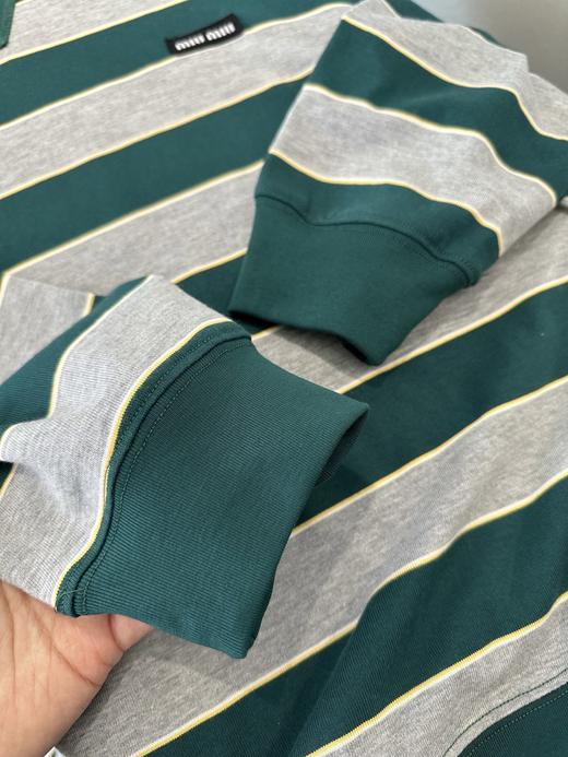 点此购买 缪缪春夏季女士绿灰条纹长袖T恤 ye 342345 商品图5