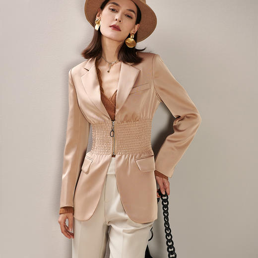 剩S 芳外春季新品女式西服收腰款通勤时尚西装外套 商品图0