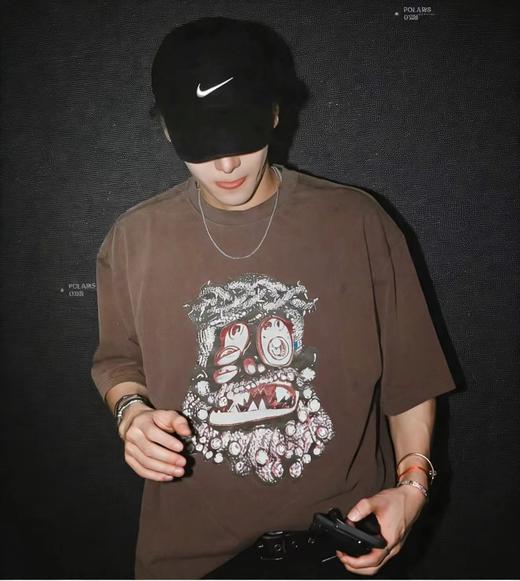 F031447咖灰色休闲舒适复古艺术感卡通怪兽水洗短袖 商品图10