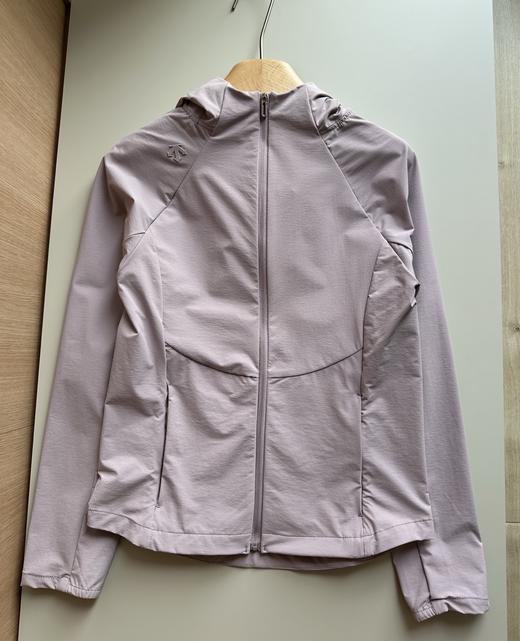 点此购买 迪桑特TRAINING系列TOUGH春秋季女士防泼水外套 ye 342324 商品图3