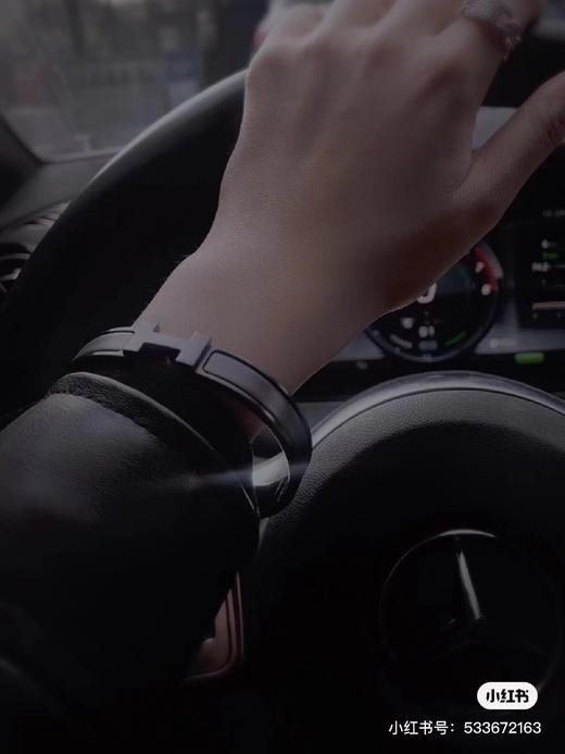 F031426简约时尚帅气十足珐琅雾面磨砂哑光黑武士手镯 商品图8