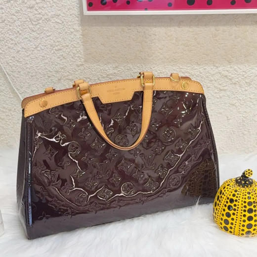 Lv brea 浮雕印花 漆皮 车厘子色 中号 医生包 商品图0