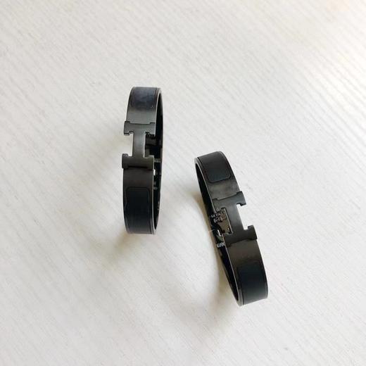 F031426简约时尚帅气十足珐琅雾面磨砂哑光黑武士手镯 商品图4