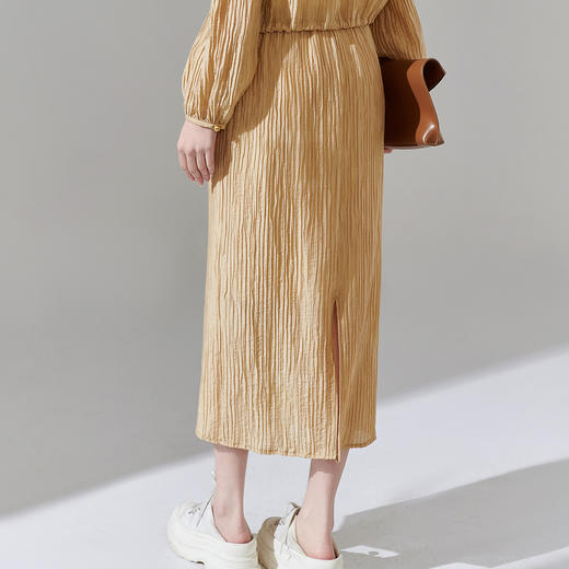 剩S 芳外春季新款肌理感褶皱质感半身裙百搭弹力直筒显瘦裙子0075 商品图3