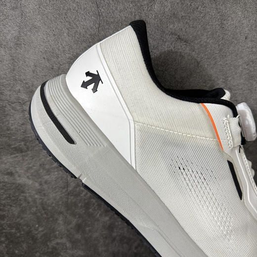 点此购买 迪桑特FITSTEP WIRE男士多功能运动鞋综训鞋 98 342270 商品图13