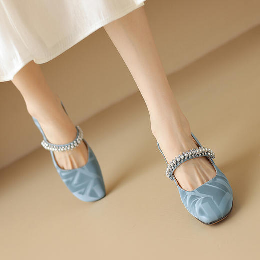 【预售5天】巨好穿水钻珍珠一字带通勤温柔粗跟后空包头凉鞋NDXC&6539 商品图4