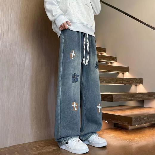 F031429新款十字架直筒水洗牛仔裤破卡面料宽松休闲长裤 商品图5