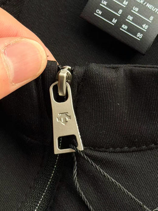 点此购买 迪桑特WOMEN’S SKI STYLE系列女士半拉链长袖针织衫 LL 342287 商品图12