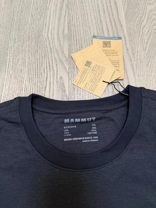 F031473男士户外红标舒适亲肤休闲圆领宽松短袖T恤 商品图4