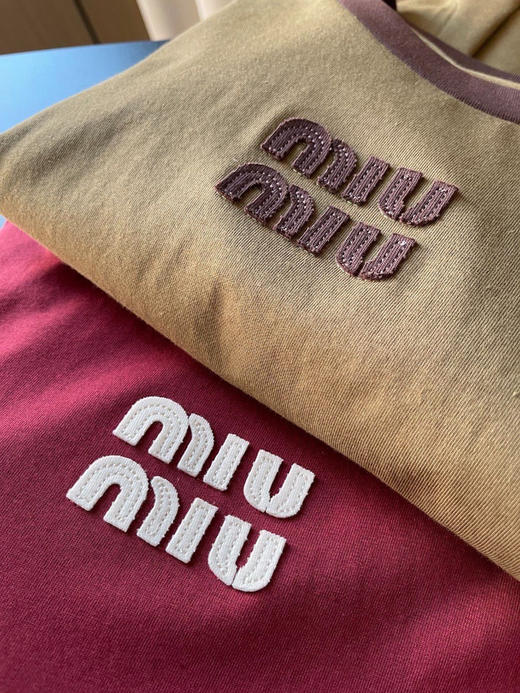 点此购买 缪缪春夏季女士撞色领橄榄绿短袖T恤 ye 342333 商品图9