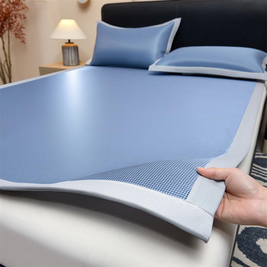 【品牌直发】加倍生活 春夏新款碳光冰丝席子三件套 5色可选 加厚三明治冰丝软席平铺席凉席席子 商品图5