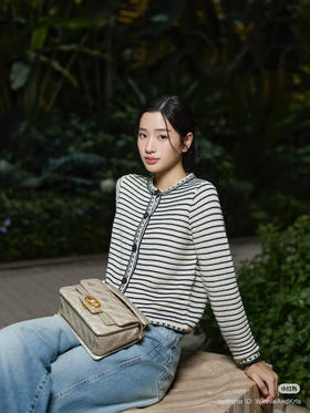 314-10 渠道圆正 雕 26ss经典海军蓝条纹开衫