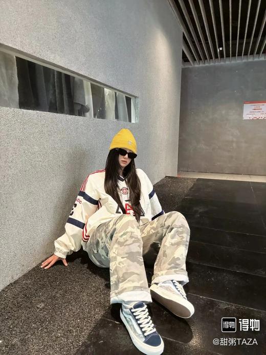 F031466潮流感梭织面料宽松V领运动套头卫衣球衣男女同款 商品图10