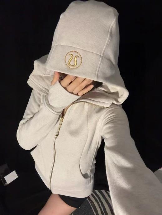 F031451女款薄绒修身轻盈保暖休闲连帽开衫卫衣外套 商品图11