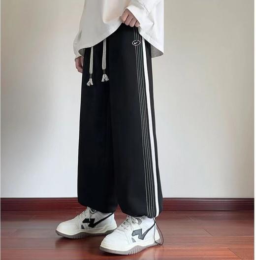 F031428时尚百搭纯色侧边拼接不对称条纹直筒学生休闲长裤 商品图7