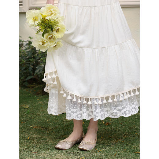 鹿向南「月光裙摆」法式长款白杏色蕾丝拼接花边半身裙女夏a字裙 商品图2