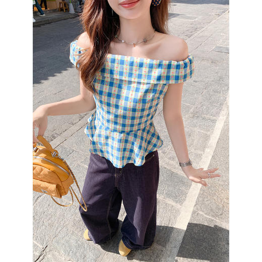 <曾小咸推荐>夏季甜美风一字肩短袖上衣 商品图2