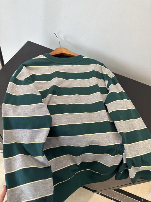 点此购买 缪缪春夏季女士绿灰条纹长袖T恤 ye 342345 商品图1