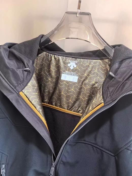 F031481新款三防户外防水耐磨内里黑科技加绒冲锋衣外套 商品图12