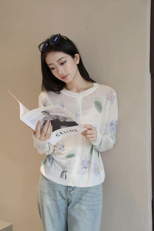 【天丝羊毛花朵开衫】把春日的写意花卉，织进天丝与羊毛的温柔肌理里，上身舒适无负担亲肤细腻WD 商品图5