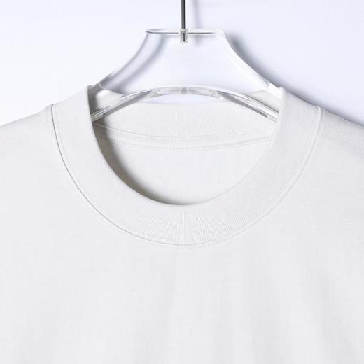 26T602SDSA男装2026新款高贵轻奢时尚简约人物印花圆领短袖T恤百搭时尚 商品图2