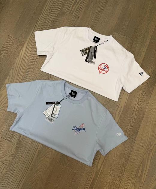 F031474松弛氛围感新春圆领后背冰淇淋图案印花短袖T恤 商品图3