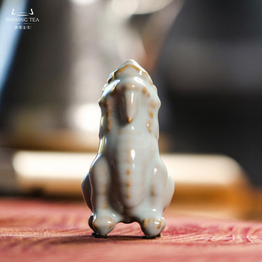 问鼎鼎峰系列复刻款天青庚子狮兽茶宠(小) 商品图0