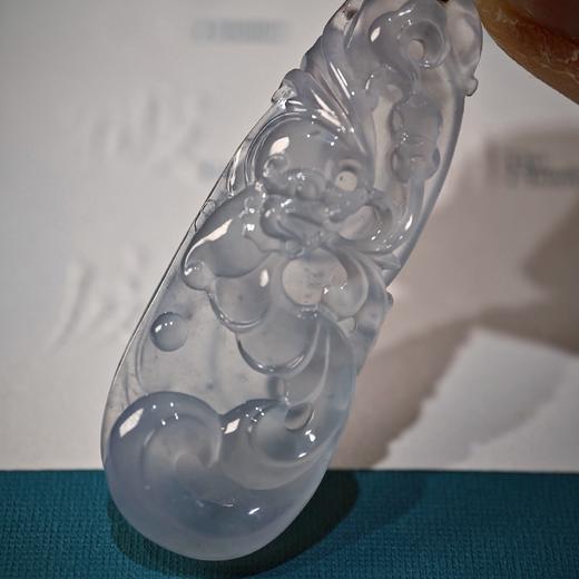 寒烟清欢·木纳祥瑞佩
 18k 金镶嵌翡翠挂件 商品图2