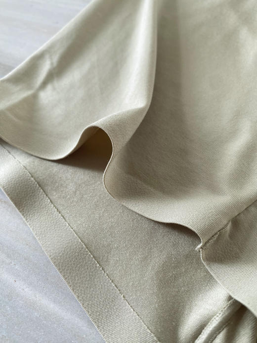 甄选80S兰精莫代尔蚕丝男士内裤 7A桑蚕丝y菌底裆 触感丝滑、软糯亲肤，自带微凉感 透气排汗，不闷不粘，夏天穿巨清爽 高弹不勒，久穿不变形、不松垮 商品图12