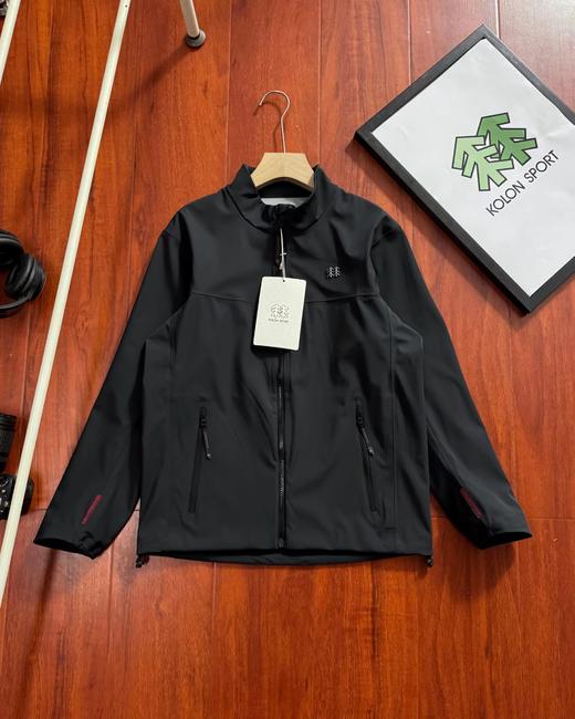 F031411马年限定款软壳衣情侣款防水防风透湿全压胶硬壳冲锋衣男外套 商品图3